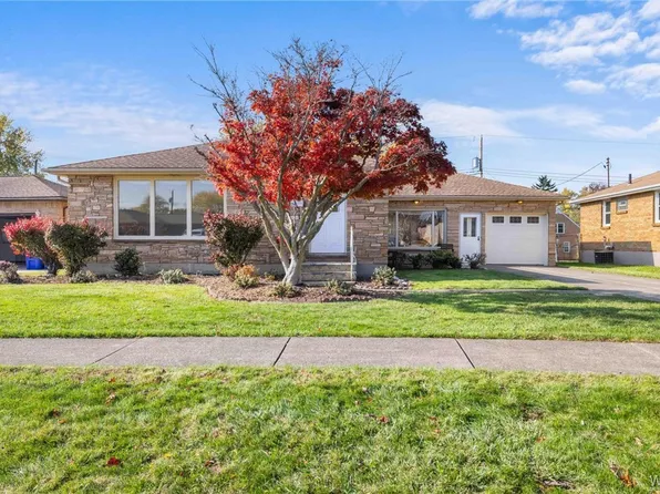 74 Pacecrest Ct, Buffalo, NY 14224