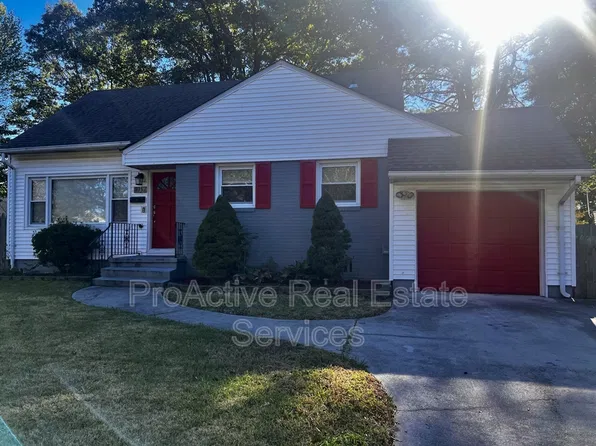 1057 Georgetown Rd, Norfolk, VA 23502