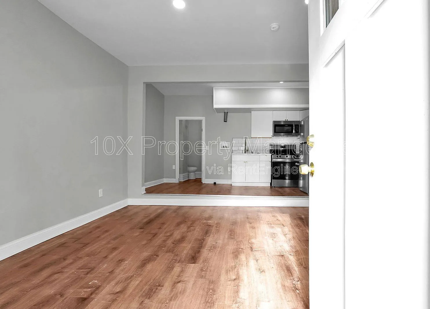 Studio, 1.0 bath, $750 — Photo 2