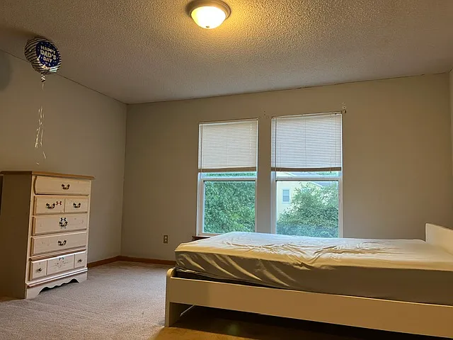 1371 N Harvey Dr — Photo 13
