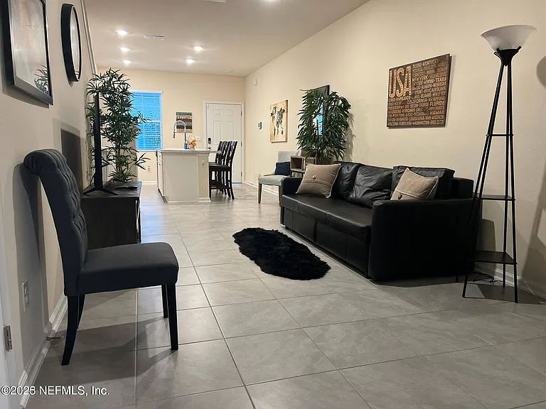 106 Whispering Brook Dr — Photo 3