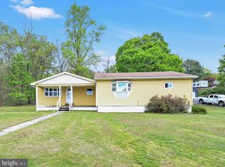 38 W Donaldson St, Tremont, PA