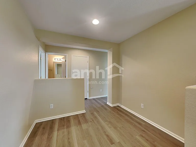 201 Stagecoach Ln — Photo 18