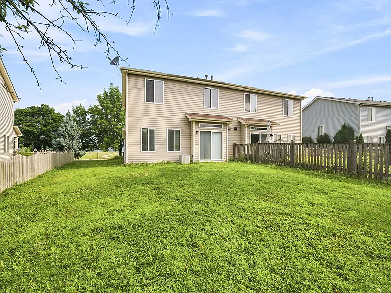 2554 Warm Springs Ln — Photo 24