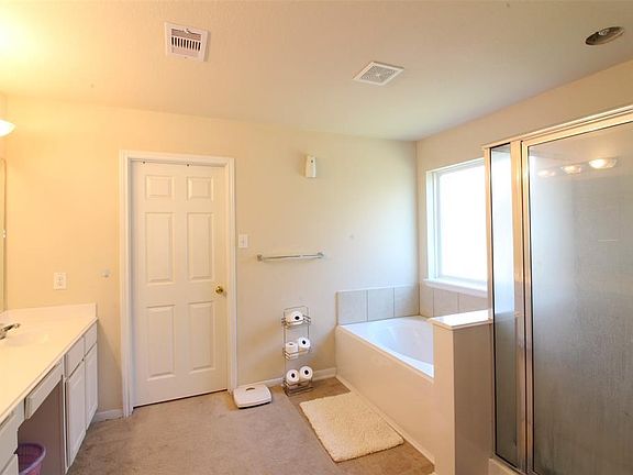 5th image of 6439 Hardwood Dale Way Dr