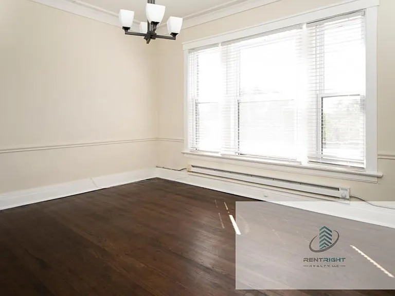 312-20 Lee St #320-1 — Photo 4