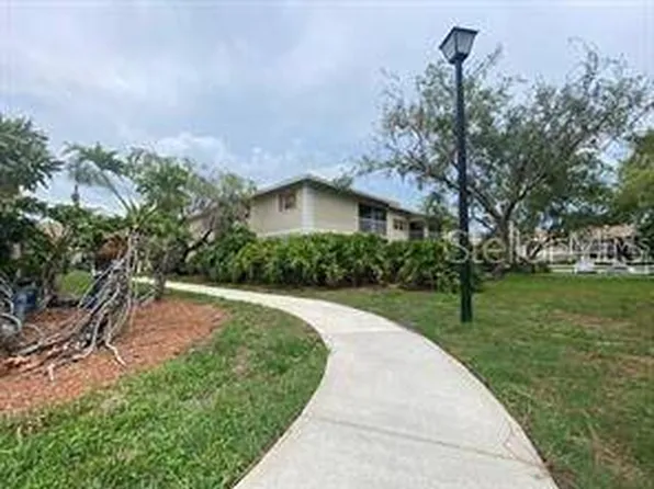 1656 Sunny Brook Ln NE APT L102, Palm Bay, FL 32905