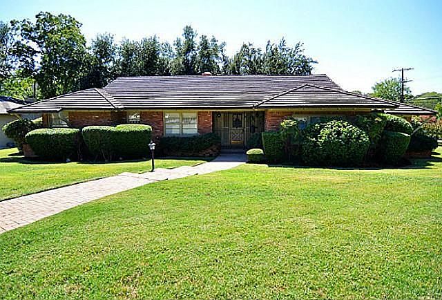 1st image of 3908 Floyd Dr