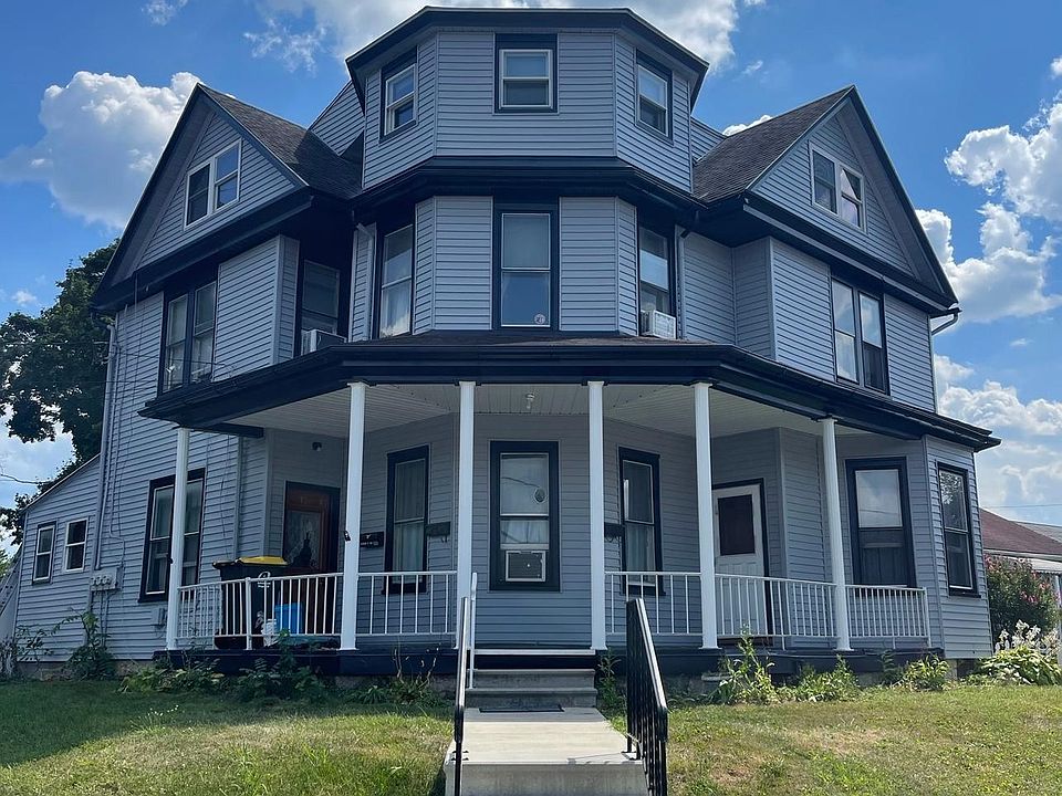 1st image of 54 Lincoln Dr #2