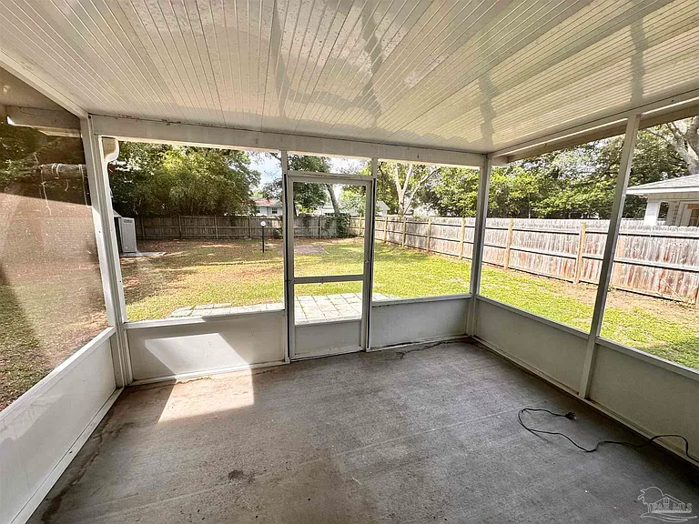 13 Elegans Ave — Photo 16