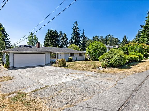2nd image of 804 94th Street SE