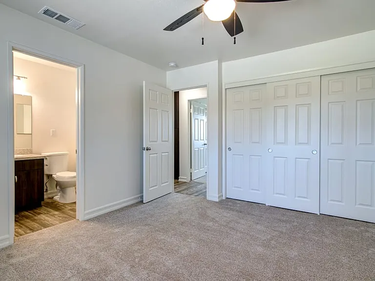 Silver Strand I - Military Housing — Photo 9