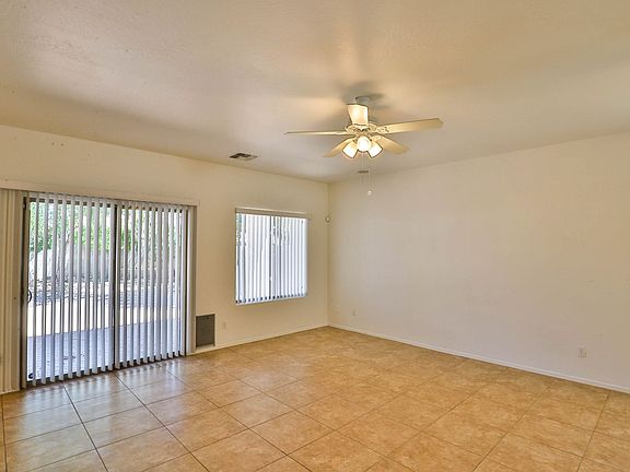 5th image of 1224 W Desert Glen Dr