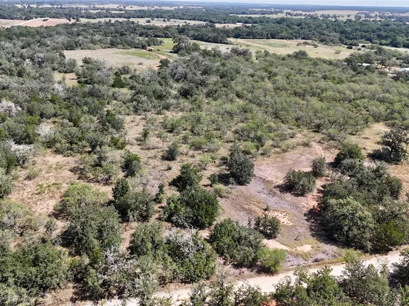 County Road 426, Waelder, TX 78959