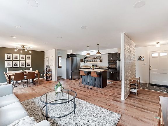 4th image of 4808 Shady Hill Ln