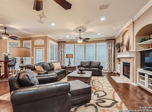 4th image of 18158 Emerald Forest Dr