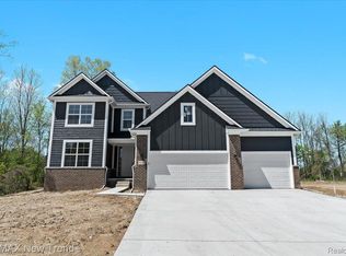 8410 Joseph St, Commerce Township, MI 48382