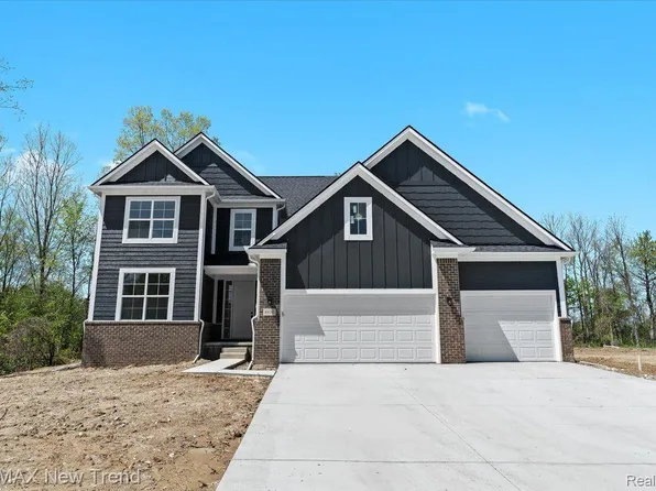 8410 Joseph St, Commerce Township, MI 48382