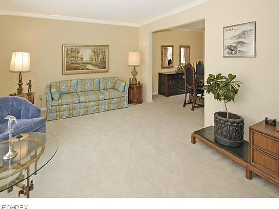 4th image of 31003 Arlington Cir