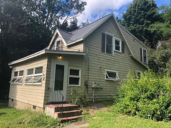 2nd image of 18 Grove St