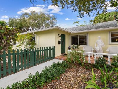 202 N Palmway, Lake Worth, FL, 33460
