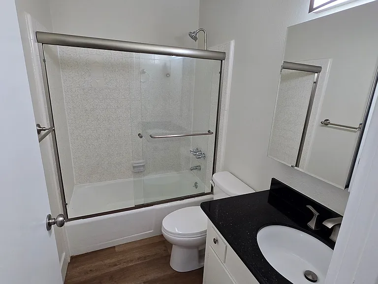 Laguna del Rey Apartments — Photo 53