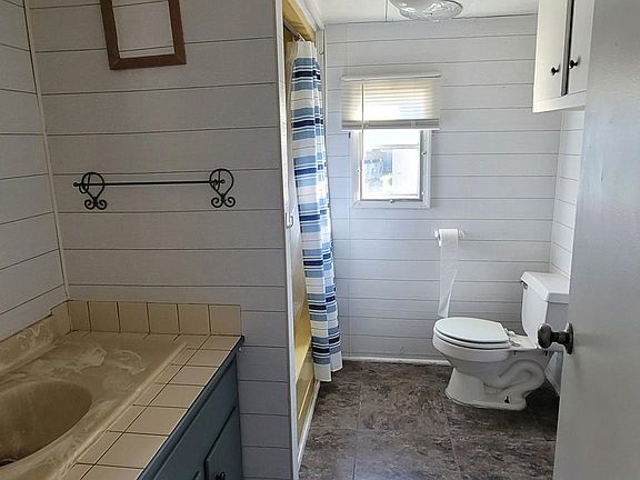 3rd image of 63 Hobart Cir #63