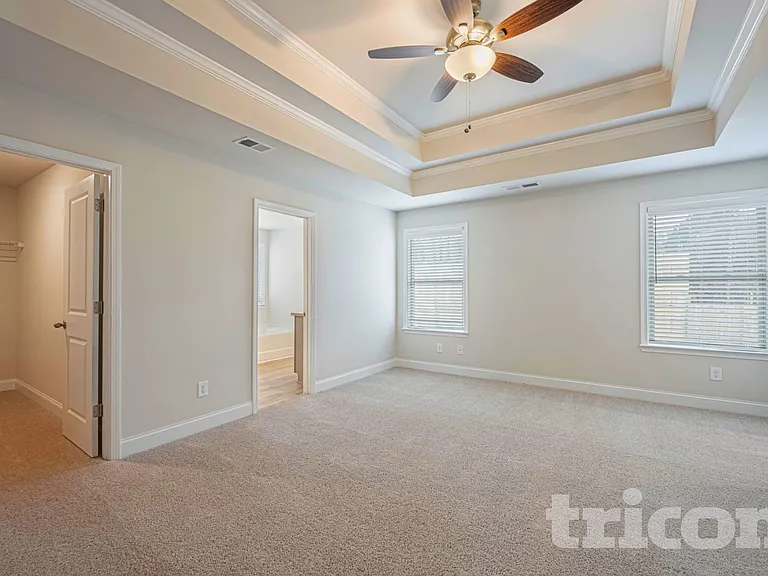210 Margrave Dr — Photo 11