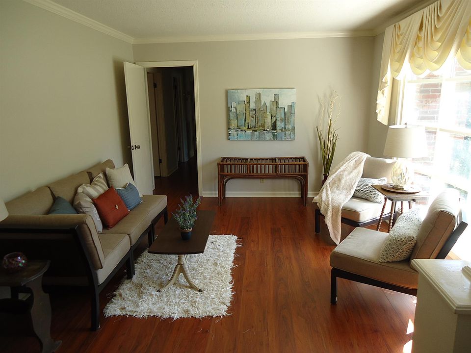 1st image of 244 Kingswood Dr