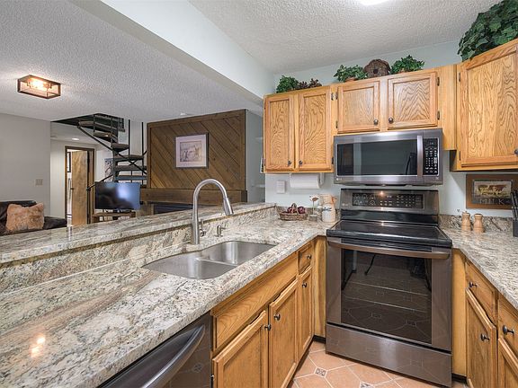 3rd image of 100 Wild Irishman Rd #1112