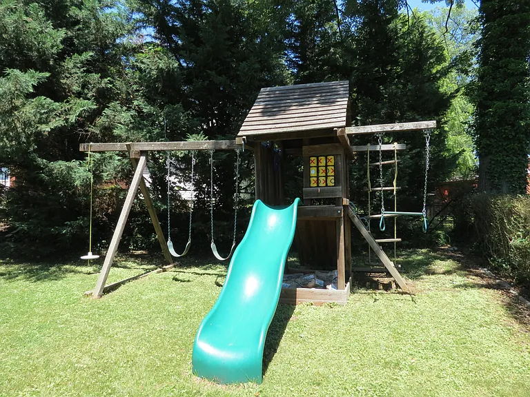 9603 Evergreen St — Photo 29