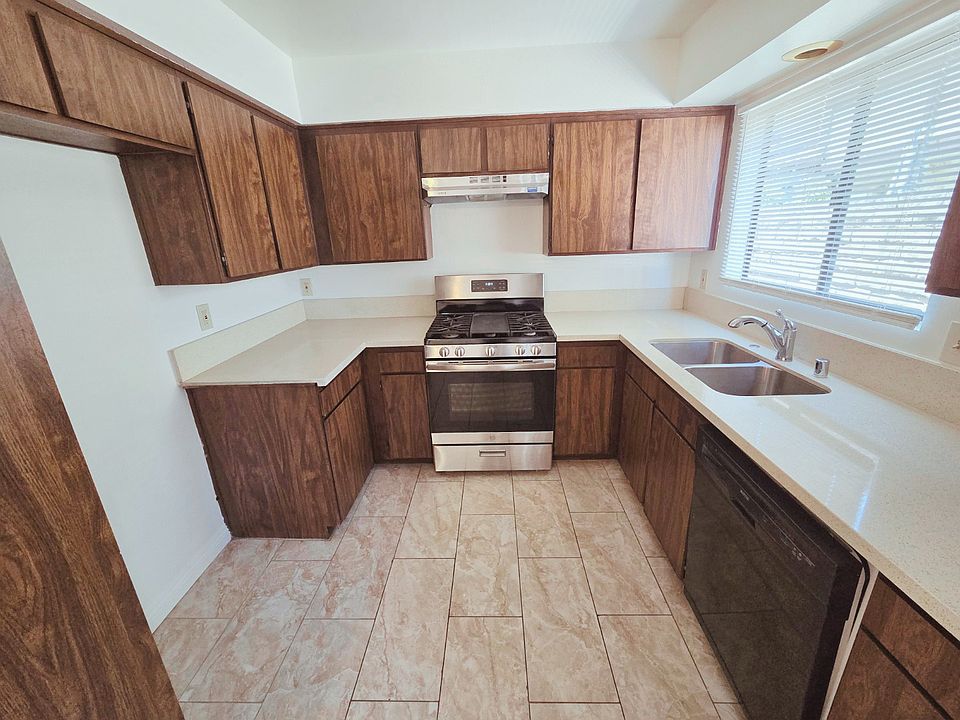Kitchen (Refrigerator to be provided)