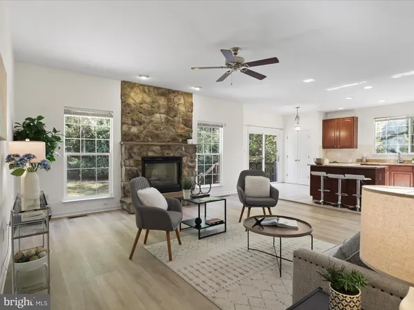 10508 Moonglow Ct, Manassas, VA 20112