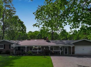 4710 Boncrest Dr E, Clarence, NY 14031