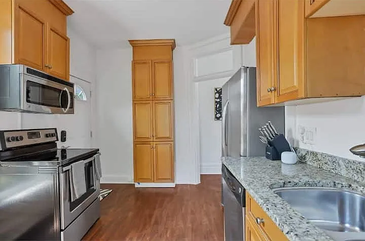 82 Price Ave #C — Photo 16