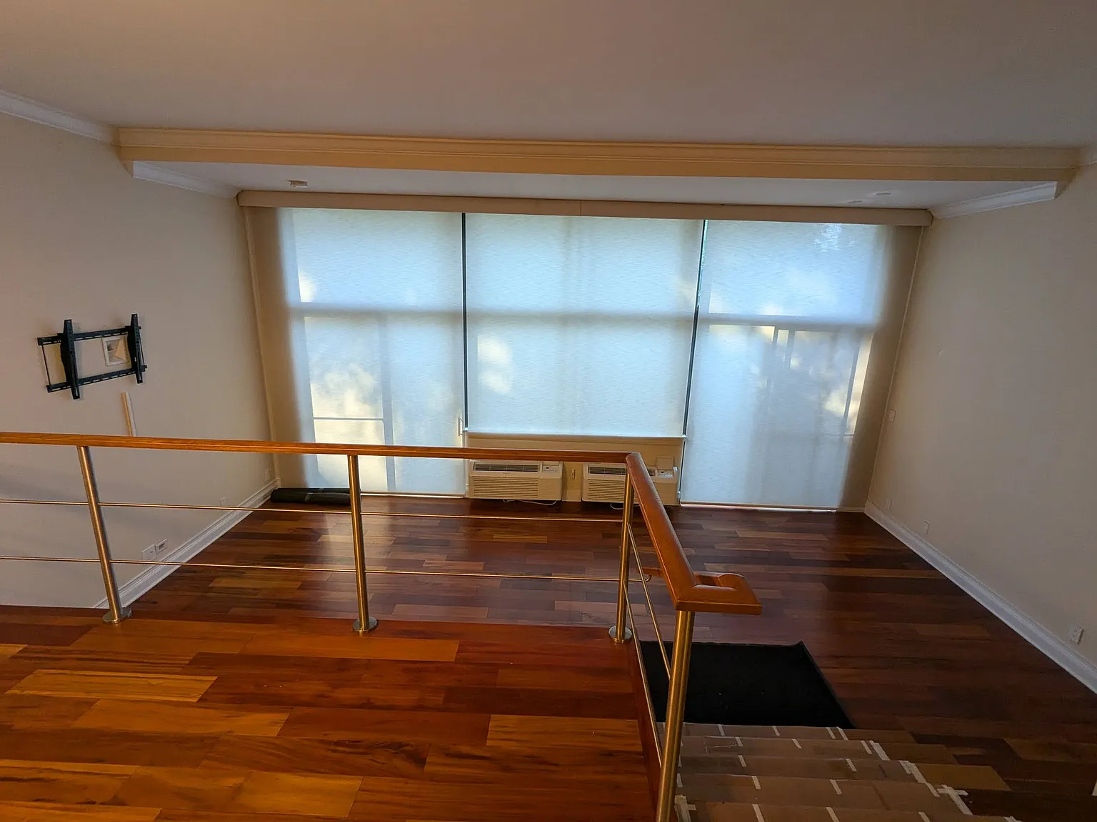 2 bed, 2.5 bath, 1225 sqft, $3,650 — Photo 3