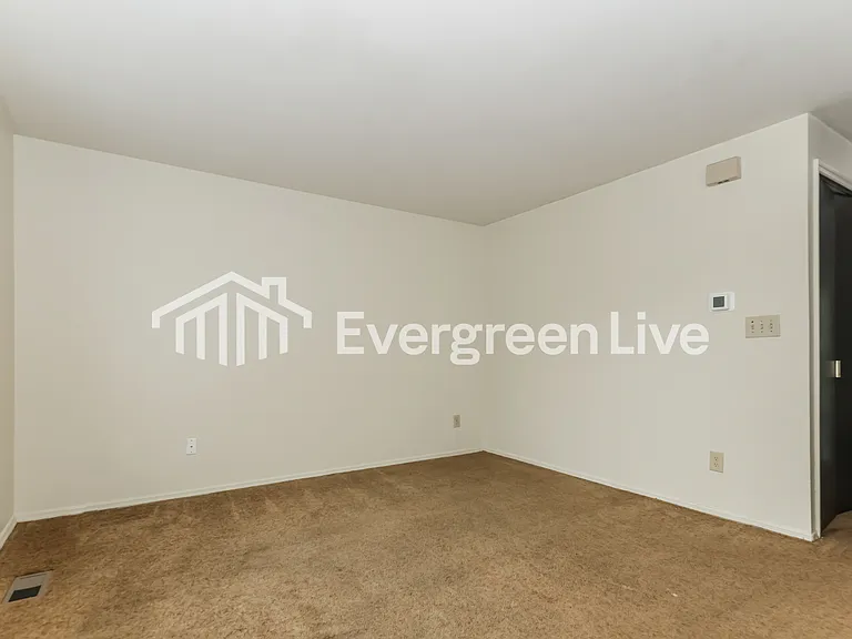 7584 Mount Whitney St — Photo 12