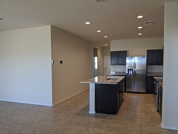 4th image of 2406 E San Lorenzo Trl