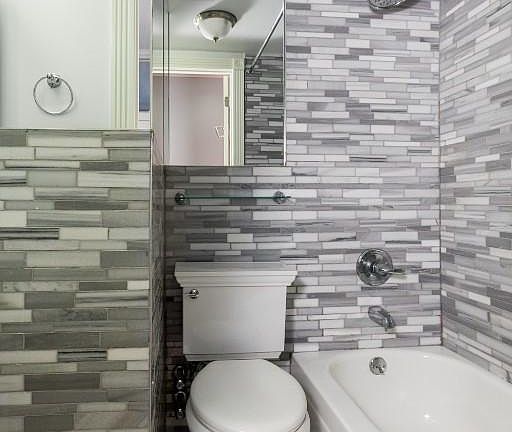 5th image of 51 Leroy St #*4d