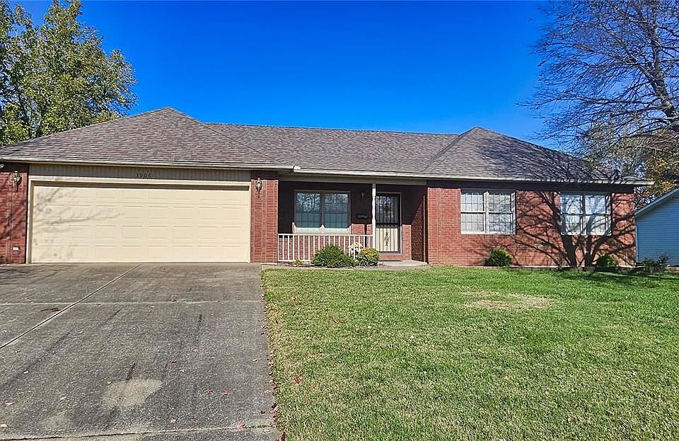 1st image of 3906 Fawn Dr