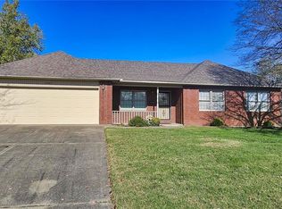 3906 Fawn Dr, Cape Girardeau, MO 63701