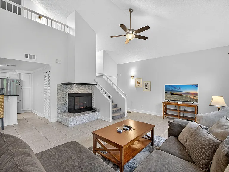 1609 Mizzenmast Way #1609 — Photo 11
