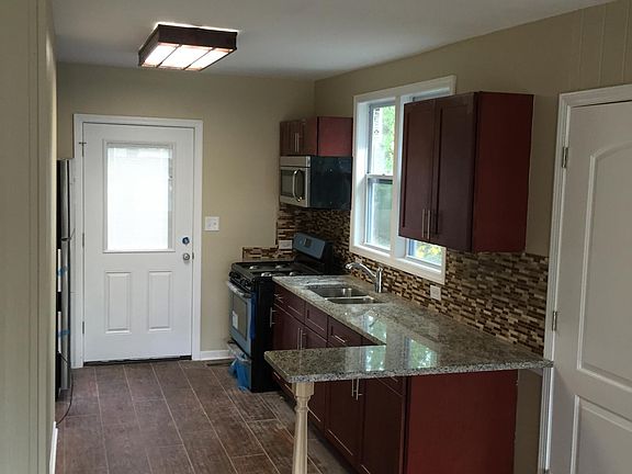 5th image of 24329 N Bonnie Ln