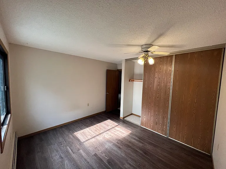 605 2nd St S #1 — Photo 5