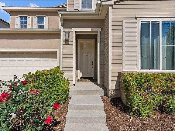 3rd image of 27624 Solana Way