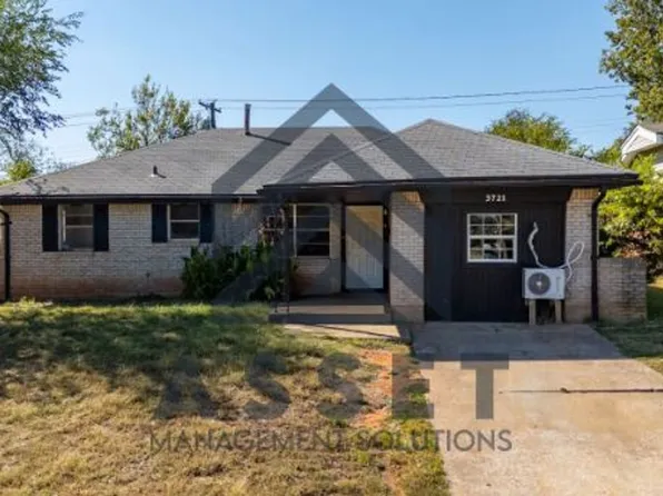 3721 Parkwoods Ln, Midwest City, OK 73110