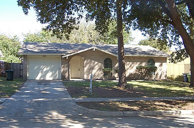 1st image of 5206 Stagecoach Ln