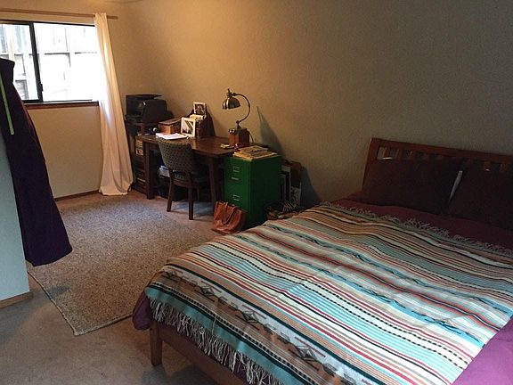 5th image of 211 Creekside Ln