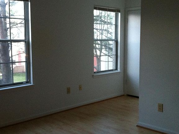 Bed Room to Waling in-Closet