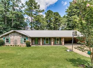 3308 Paddlecreek Ln, Northport, AL 35473